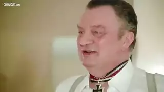 الانضباط العسكري يفشل عندما تترنح التشيكية على ركبتيها