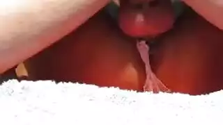 إباحي بين الأعراق: زوجة مثيرة تتوسل لسائل بلاك بول المنوي