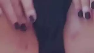 سارقة المتجر المحلي تُعاقب بتلقي جماع قاسي على الأريكة