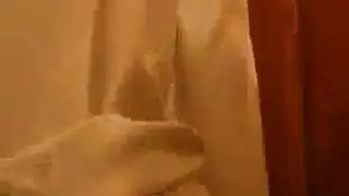 حفلة نيك برازيلية: الزوجة الساخنة تُنكح أمام الكاميرا