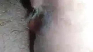 ثُلاثي جنسي إكس إكس إكس في غرفة البخار: زوجان هاويان يتحرران