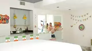 لانا كارتر جماع شرجي قوي ومص للأثداء