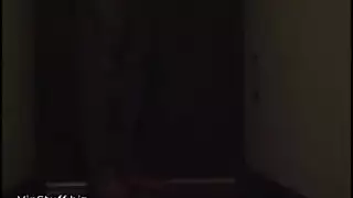 رغبة شبابية: رجل موشوم يمارس الجنس معها بقوة