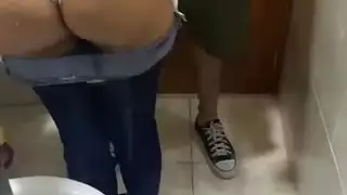 جلسة نيك مصرية مثيرة: أطلقت للتو