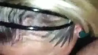 تدريب الحلق على قضيب سميك قبل البث المباشر