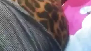 جزائري ساخن ينيك محجبة بقوة على الأرض حركة إباحية صعبة