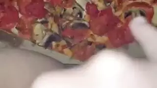 تجميع إكس إكس إكس: مراهقات عربيات يمارسن الجنس مع طعام على مهبلهم المبلل