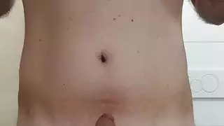 العلاج السلوكي المعرفي الإباحي المتطرف: تأديب بالمنشفة الساخنة وتعذيب شديد للقضيب والخصيتين