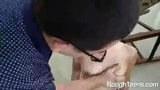 شاب ينيك كس ختيره