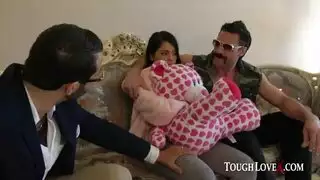 سكس اب ينيك ابنته الصغيرةاغتصاب