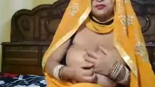 تابو xxx: أم شقراء وابنها يمارسان الجنس الخام على الكاميرا