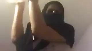 سكس عربي صريح: مص عميق وقذف داخلي