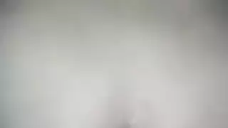 صديقة شهوانية تتوسل للقضيب بدلاً من المساج