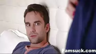 ام تدخل على اينها فالحمام