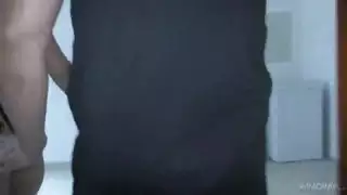 مهرجان البورن المبلل للعربيّة الساخنة عائشة مع قضيب كبير