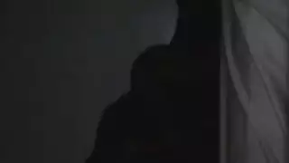 سكس هاوي خام: ضخ كسها الأسود حتى الفجر