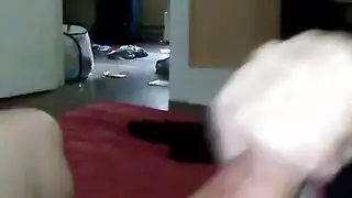 مصة محترفة بشفاه نارية تؤدي إلى قذف منوي هائل