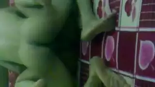 راجل يصور مراته وهيا بتتناك مصرى