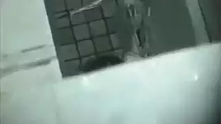 تجميع لقطات نيك ثلاثي شبين ينيكو بنت