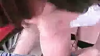 يائسة في برلين: عارضة الملابس الداخلية الساخنة تمارس الجنس الإباحي الصريح