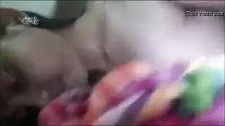 فتاة سمينة تسحق وجه زوجها