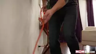 ماراثون مضاجعة مراهق: فرج أولاً، ثم مؤخرتها الضيقة