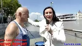 يتم توظيف الفتيات الذين لا يشبعن لإرضاء أزواجهن في المستقبل ، بدلاً من مجرد تقديم خدماتهن الحصرية