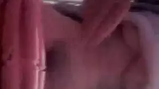 جمال عربي شاب في مشاهد جنس فموي وجنس مكثفة