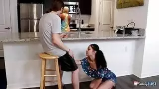 ابنه تغفل امها وتولع شهوة ابوها