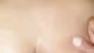 ادفع لتلعب: طالبة تأخذها بقوة مقابل المال