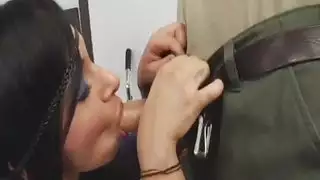 جنس صعب في حافلة عامة مع غريب