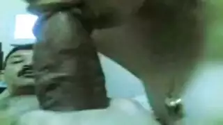 جنس مصري صريح: مص عاري ثم ركوب قوي