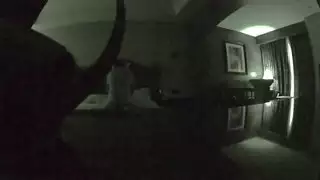 أمسكت به وهو يخون، الآن أصبح مدمنًا على مؤخرتي المشدودة