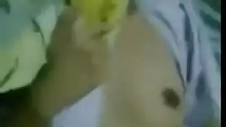 طالبة صغيرة تحصل على مهبلها الضيق ممتلئًا بالجنس الخشن بعد المدرسة