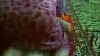 سحاقيات ممتلئات الجسم: لعق فرج واللعب بالألعاب