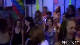 عاهرة مصرية تأخذ زب كبير