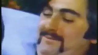 جنس دولي كلاسيكي: عاطفي، متعرق، وإباحي تمامًا