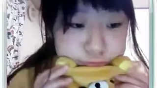 عرض رجل واحد: فرك قضيب عملاق حتى ذروة فوضوية