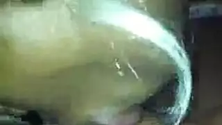 اختراق فموي عميق تدريجي بواسطة قضيب شاب