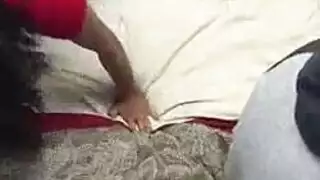 هوس القضيب السميك: مص عمود شاحب عملاق