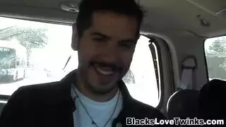 بي بي سي مثلي الجنس ومستقيم قميص مبتل