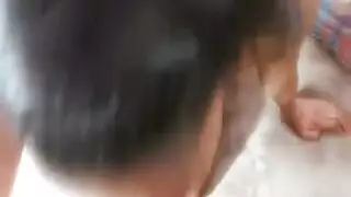 ساحقات يضربن عشرات