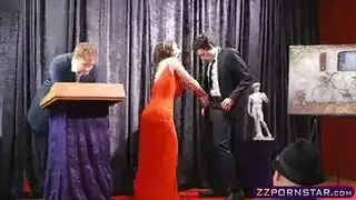 إكس إكس إكس خام مع أنجيلا وايت: مص قضيب وإنهاء بالقذف الداخلي