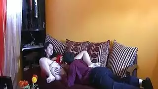 جنس عنيف بشغف جامح