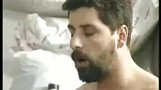 الابن يذوق كي امه اول مرة