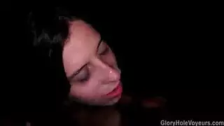 طيز كبير يتلقى نيك شرجي قاسي