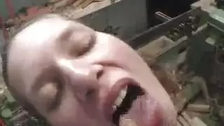 اغتصاب جماعي لدخيل المنزل – إيلاج مزدوج في كل غرفة