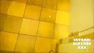 قضيب كبير يخترق طيز بنت نحيفة