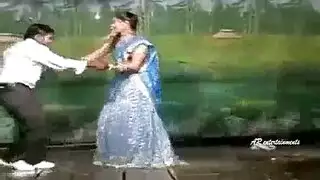 يظهر مثليون جنسيا الكلية شغفهم بعمق عميق