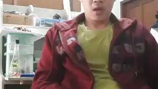 الصديقة الذكية تشاهد بينما تأخذ ألكسيس فوكس عدة قذفات